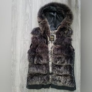 Real fox fur, 100% Shearling leather vest